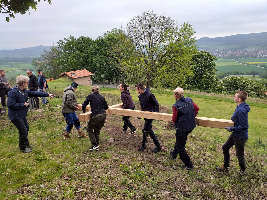 Arbeiten auf dem Hasunger Berg (Foto: Alexander von Rüden)